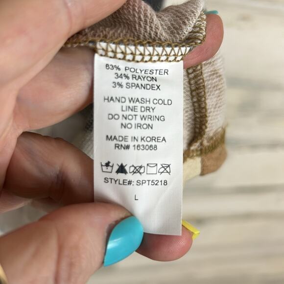 New Boutique Brand Southwest Aztec Soft Stretchy Pullover Hoodie Women’s Large - Picture 5 of 8